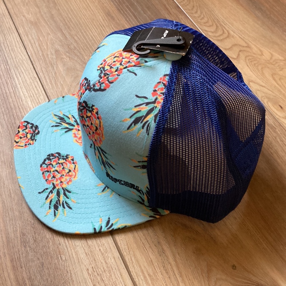 RIPCURL HAT - Picture 2 of 5